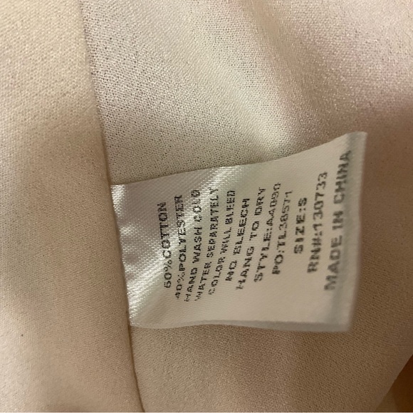 UMGEE USA WOMENS FLORAL DRESS SIZE SMALL.  3/4 FLUTTER SLEEVE - Picture 7 of 9